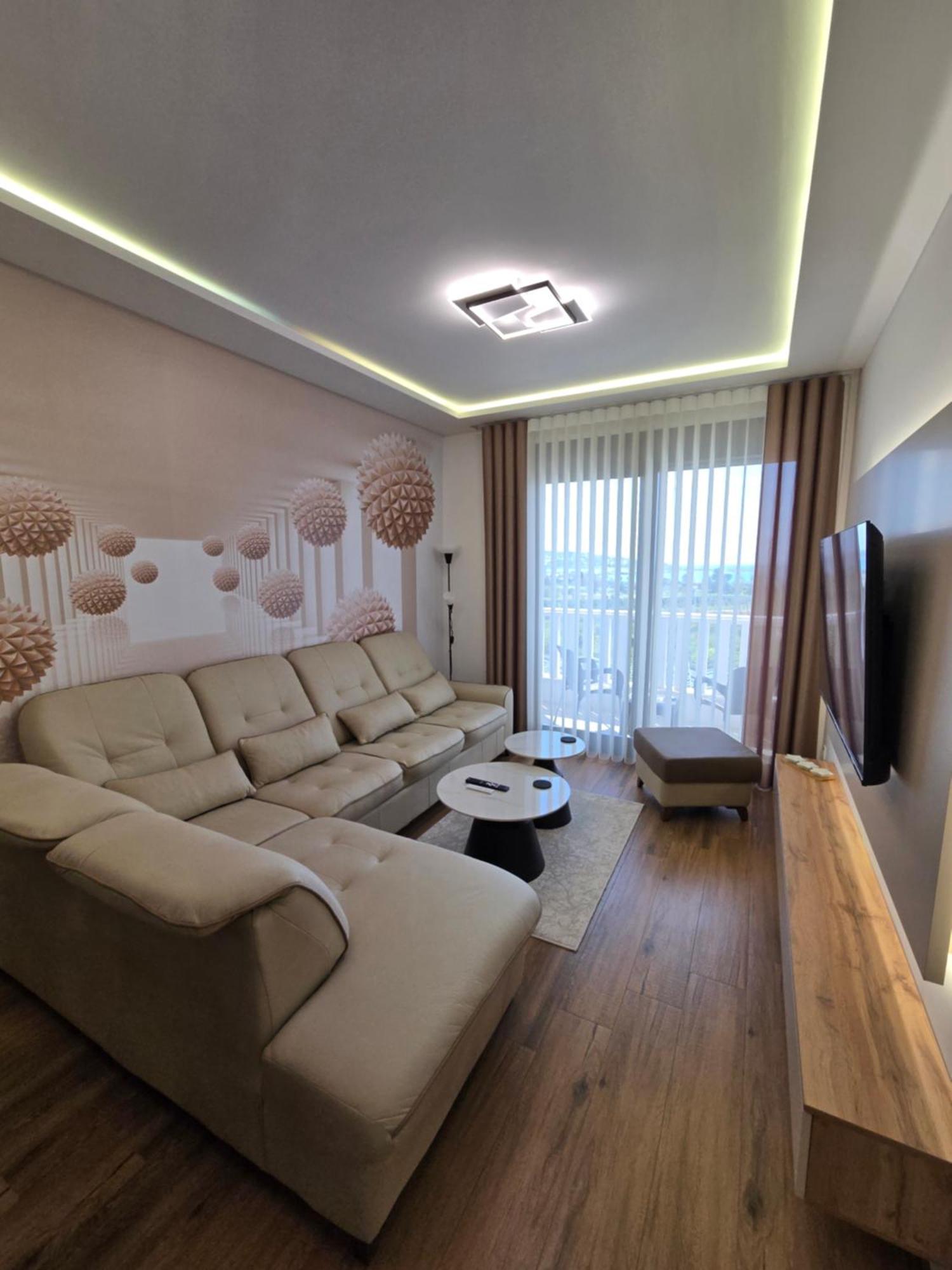 Seratlic Lux 28